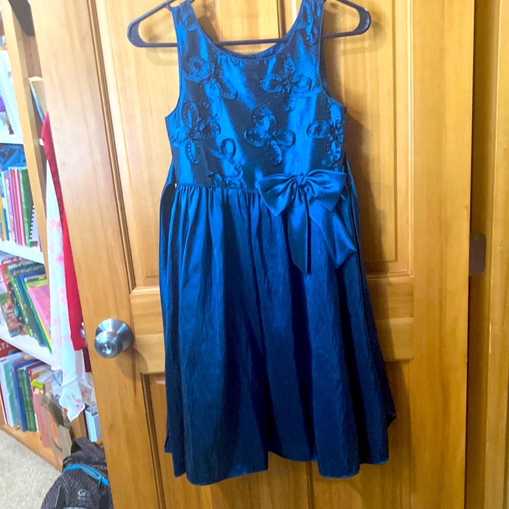 Girls size 10 blue teal dress, sweet heart rose brand